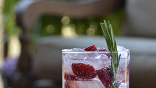 Spring Cocktails – Strawberry Spring Punch
